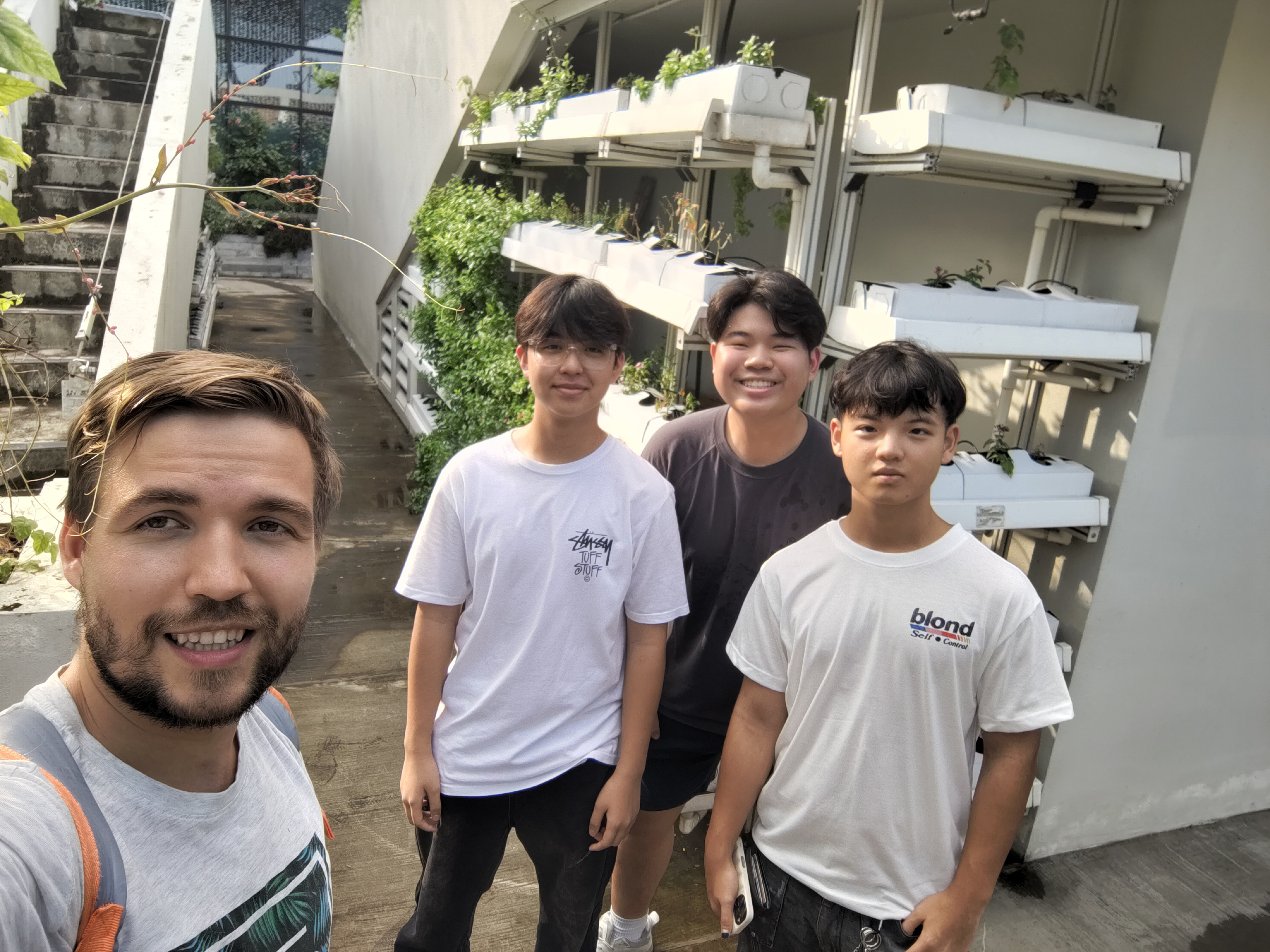 Rooftop vertical farm assessment